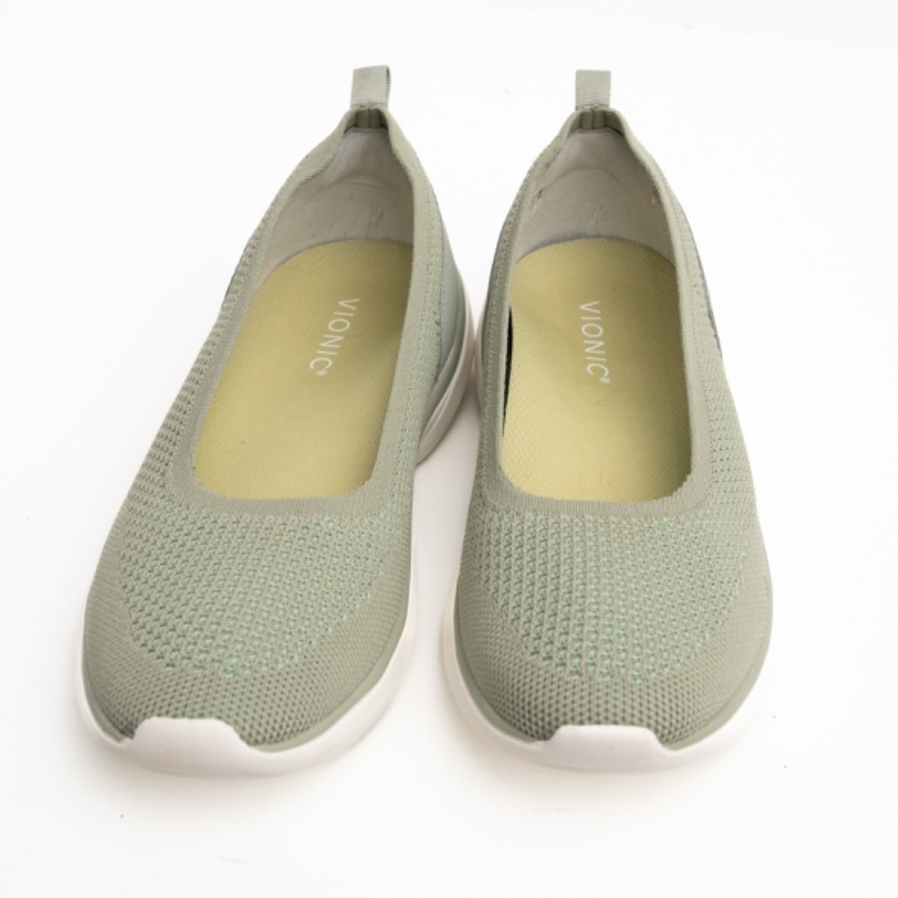 Vionic. Kallie Slip On Shoe. - Picture 4 of 11